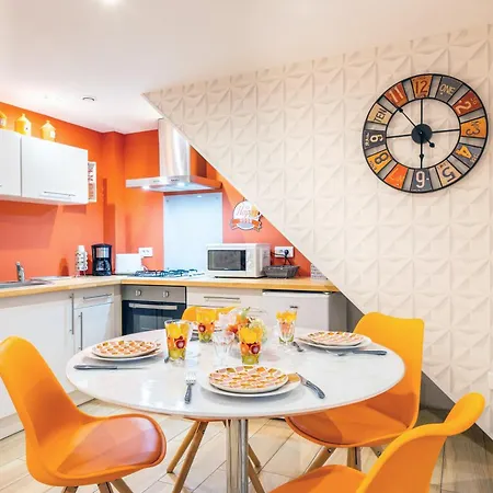 Les Glycines N1 Hébergement de vacances *